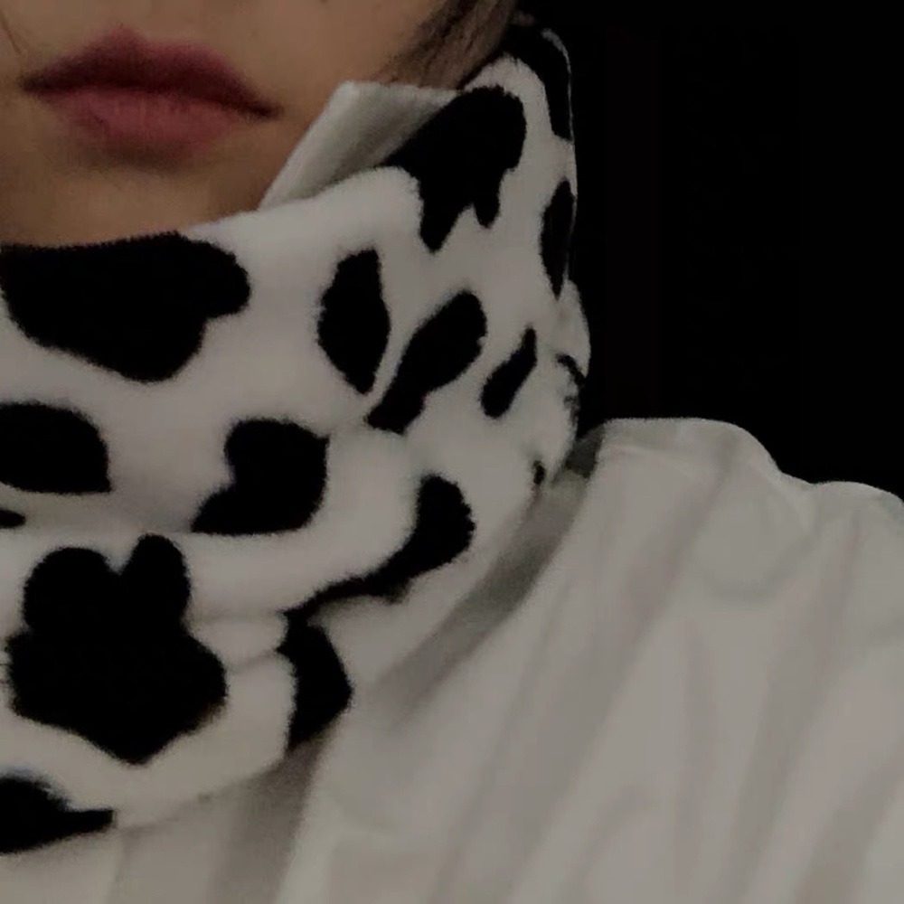 scarf - Picture 3 of 3